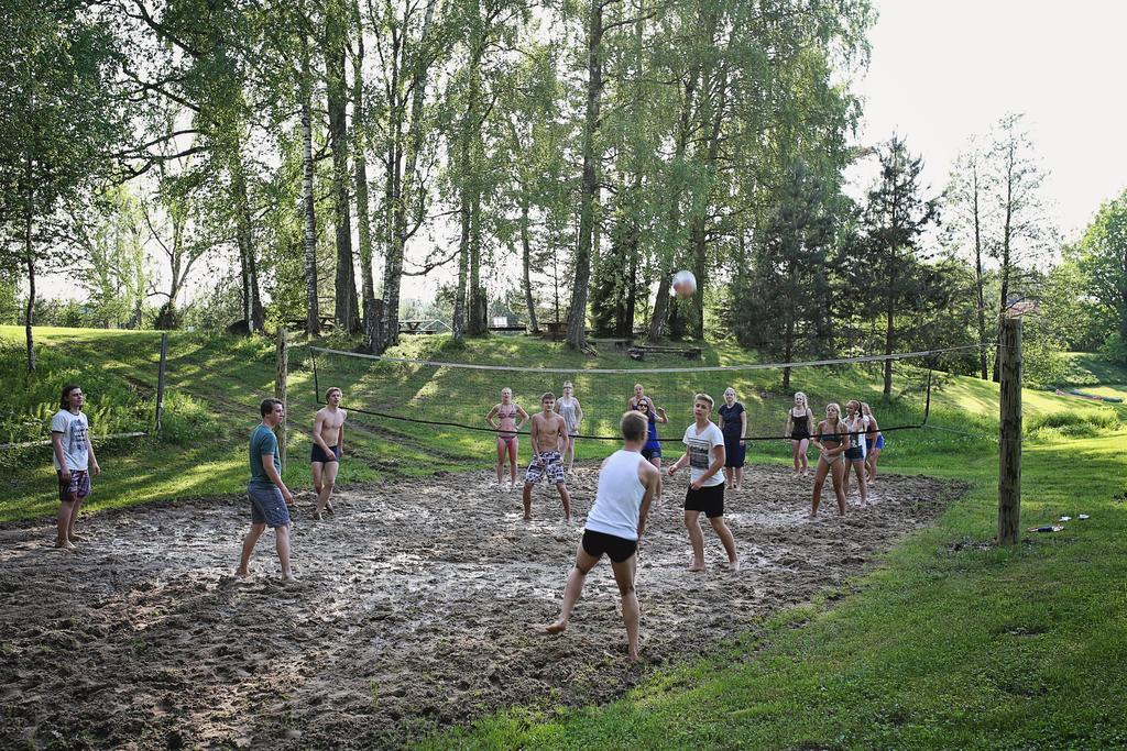 ホテル Soomaa Water Camp Jõesuu エクステリア 写真